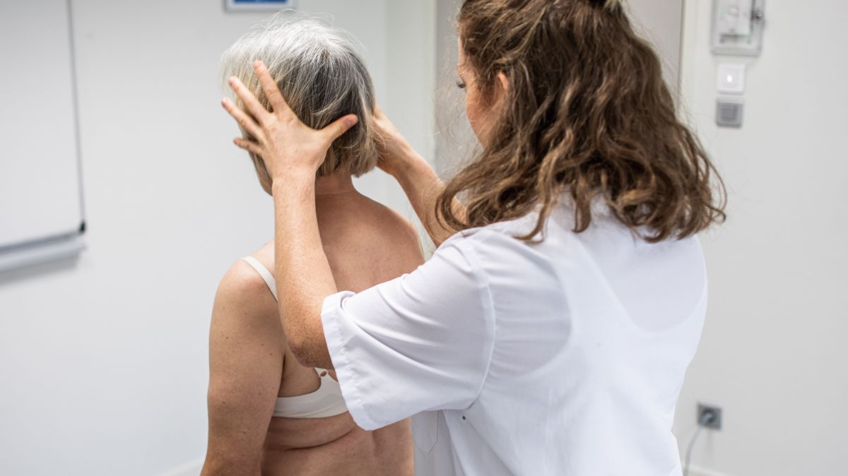 Mobilisation ostéopathique crânienne