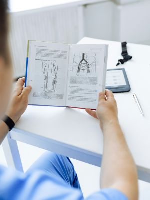 Comment se passent les études d'ostéopathie ? Une semaine type à l'IO-RB